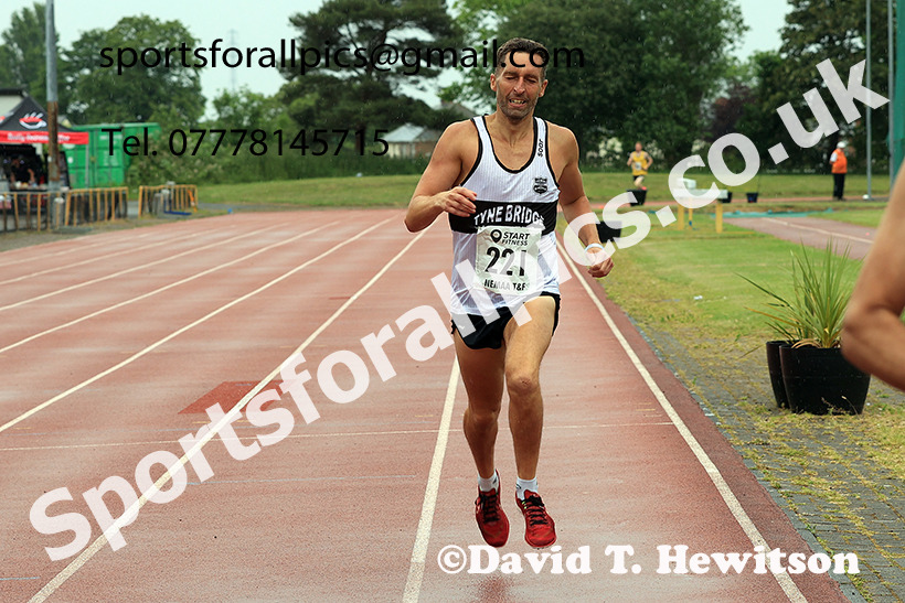 800 metres, 2025 NEMAA Track and Field, Monkton. Photo: David T. Hewitson/Sports for All Pics
